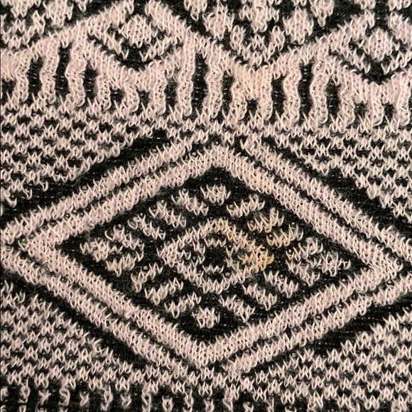 H&M Purple & Black Patterned Crop Top - Picture 2 of 4